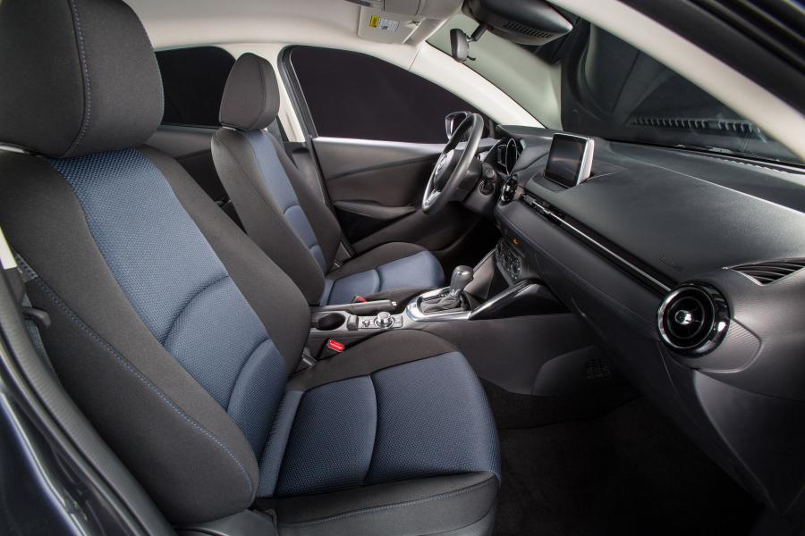  Scion iA 2015 года  (фото 26 из 31)